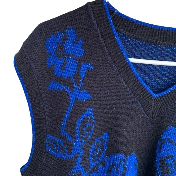 Vintage 90s Sweater Vest Roses Floral Pattern Blue Black Adult Size Medium 1991 - Picture 2 of 4